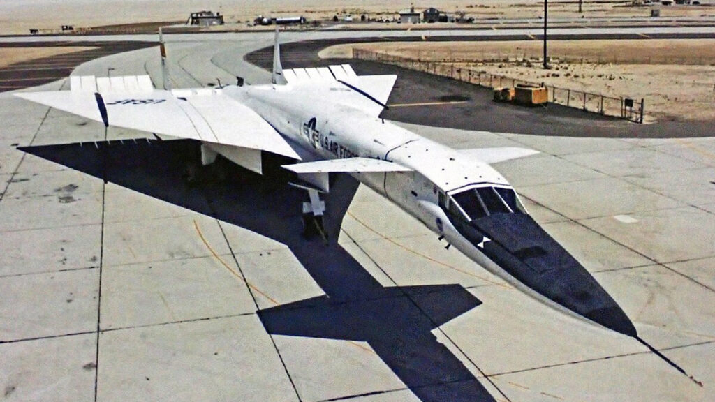 XB-70 Valkyrie bomber