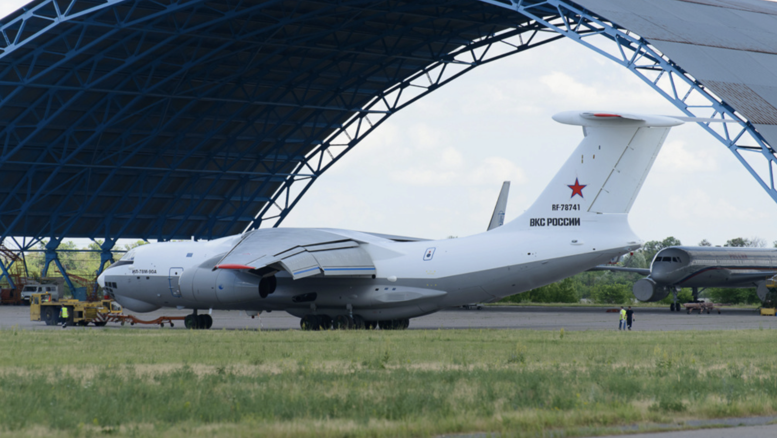 Explosions Reportedly Rock Military Airfield in Adygea as Air Defences Activate
