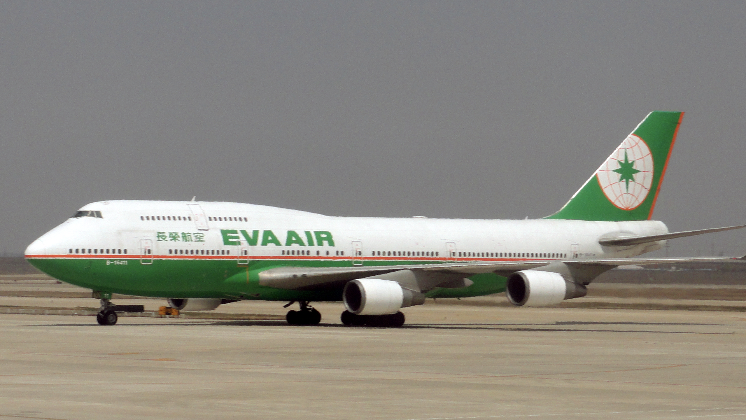 EVA Air Secures $2 Billion Boeing Package to Modernize Long-Haul Fleet