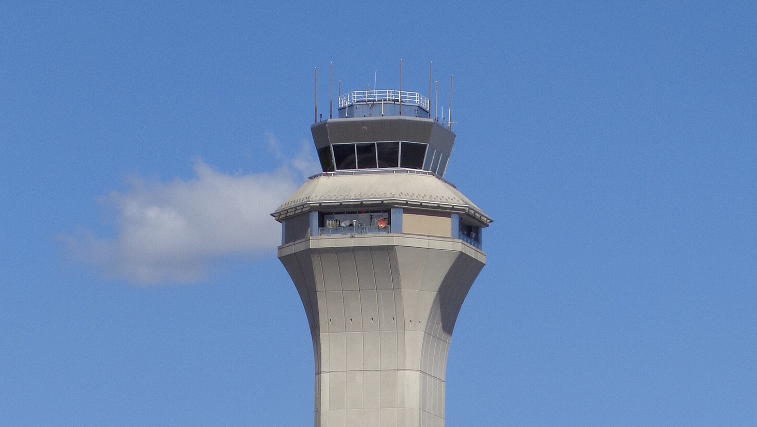 US House panel sets vote on paying air traffic controllers during shutdowns