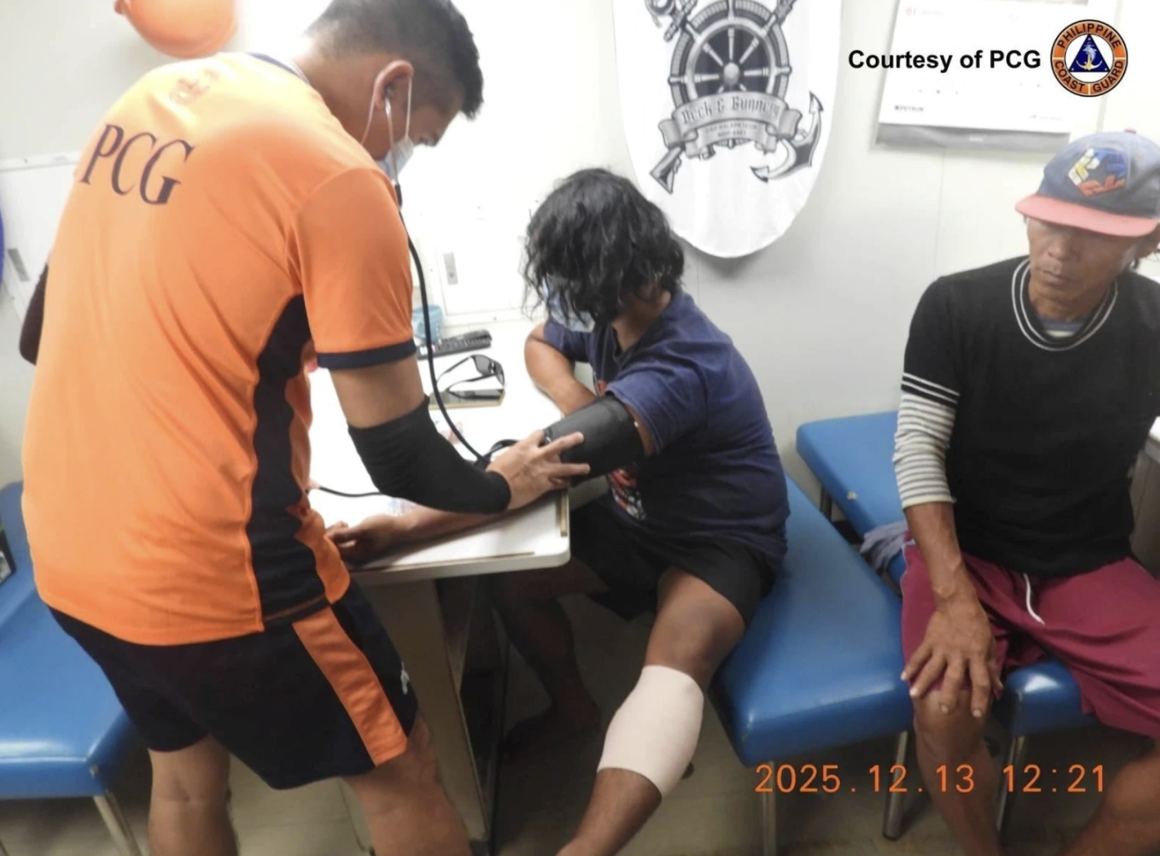 Filipino Fishermen Wounded in South China Sea Confrontation, Manila Reports