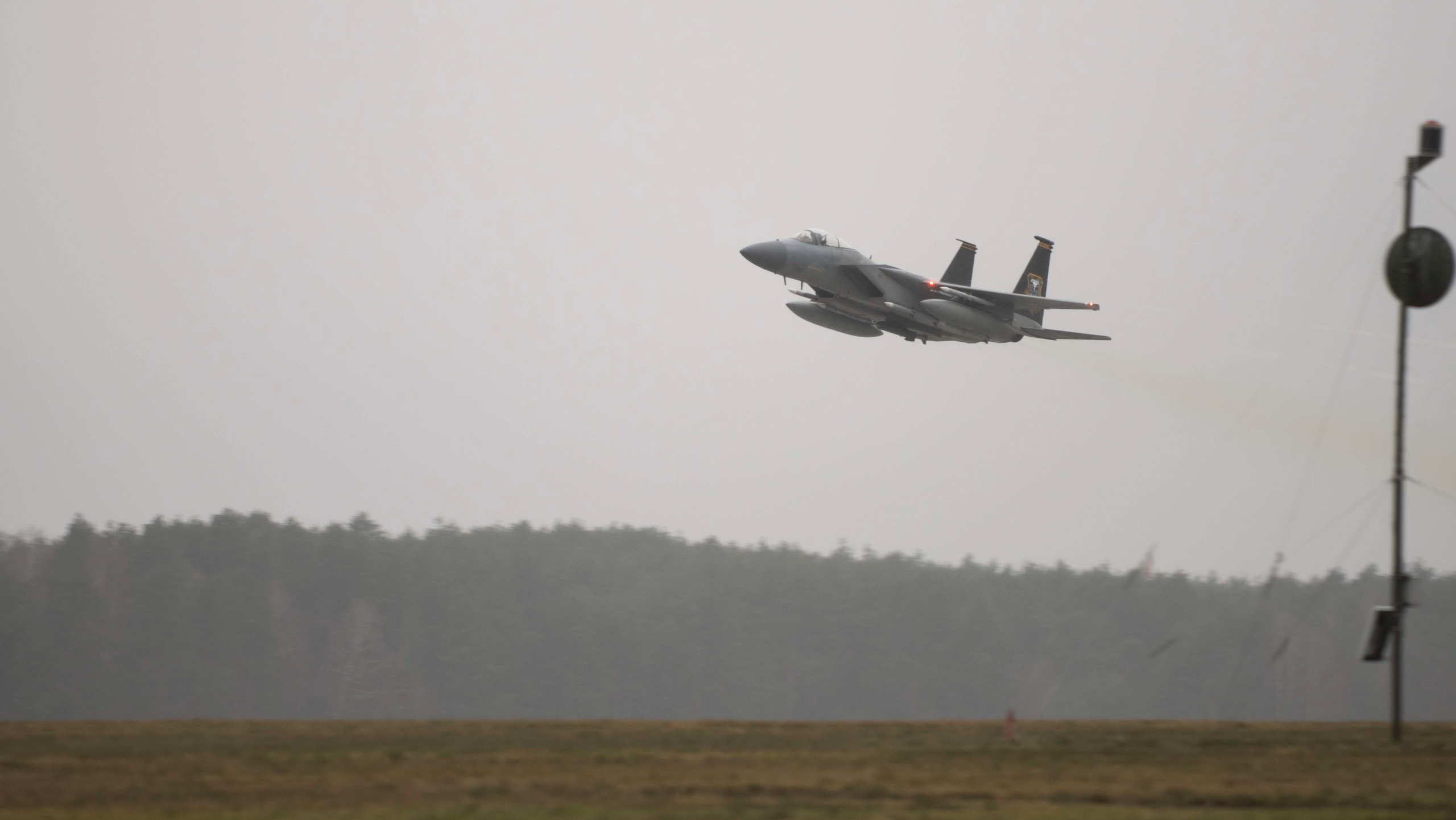 NATO Scrambles Jets as Russia Launches Pre-Christmas Missile and Drone Barrage on Ukraine