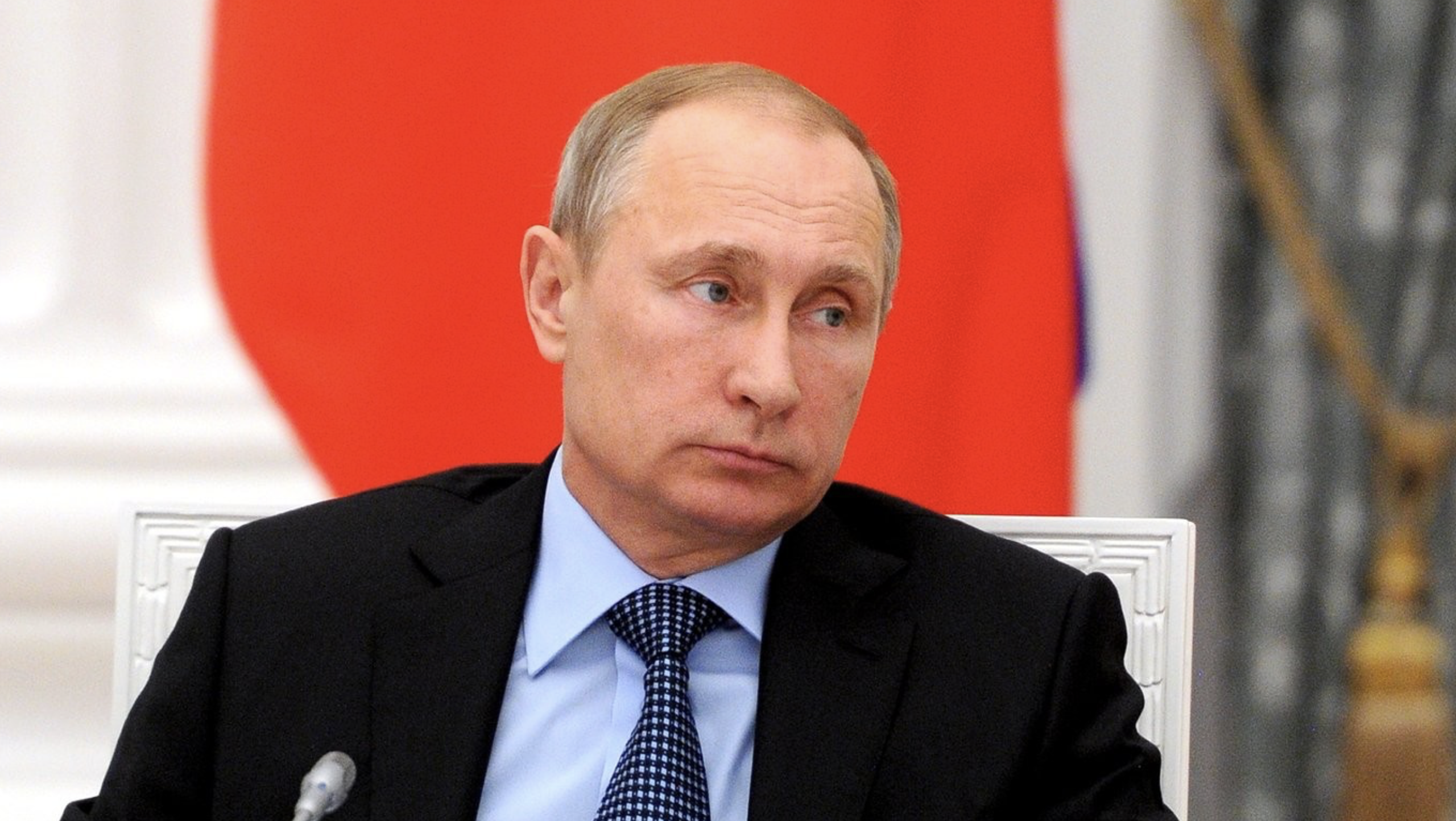 Russia Faces Growing Risk of Banking Crisis, Officials Say