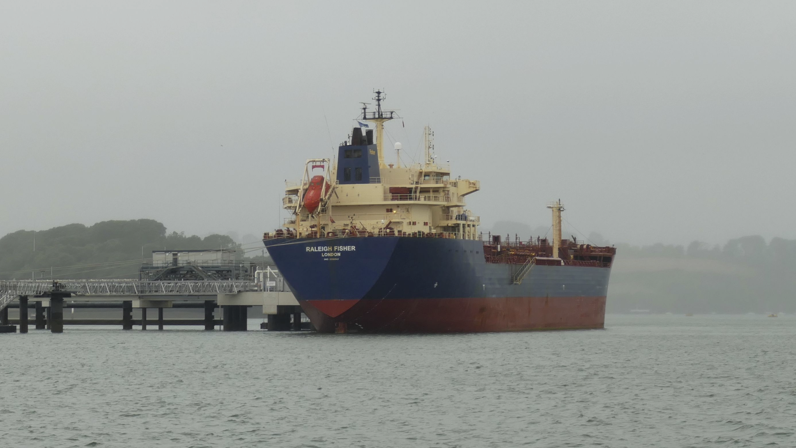 Russia Is Using Aging Oil Tankers to Duck Sanctions and Sustain Its Energy Exports as Enforcement Tightens