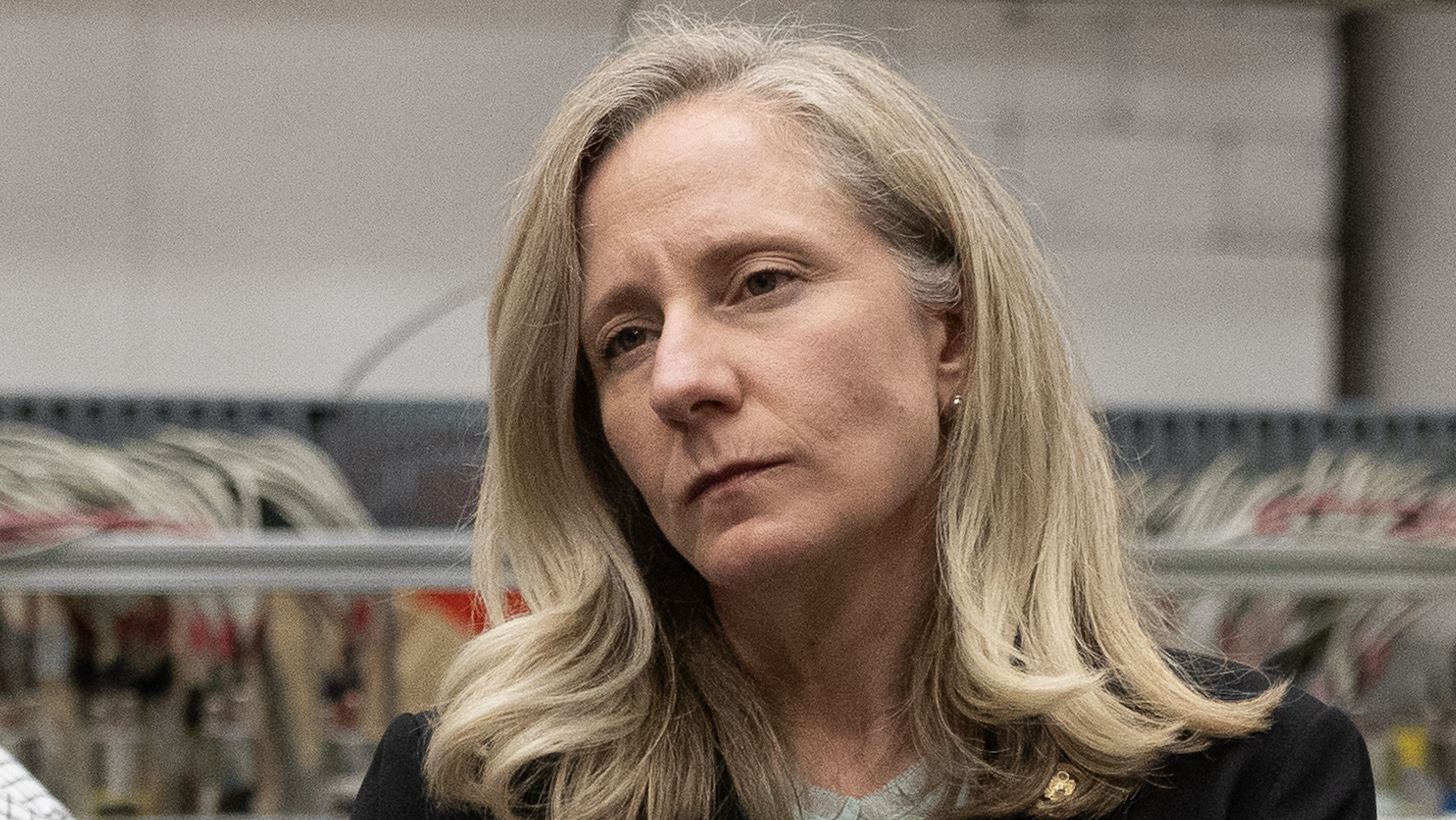 Virginia Gov. Abigail Spanberger Ends State Police Cooperation With ICE Hours After Taking Office as the State’s First Female Governor