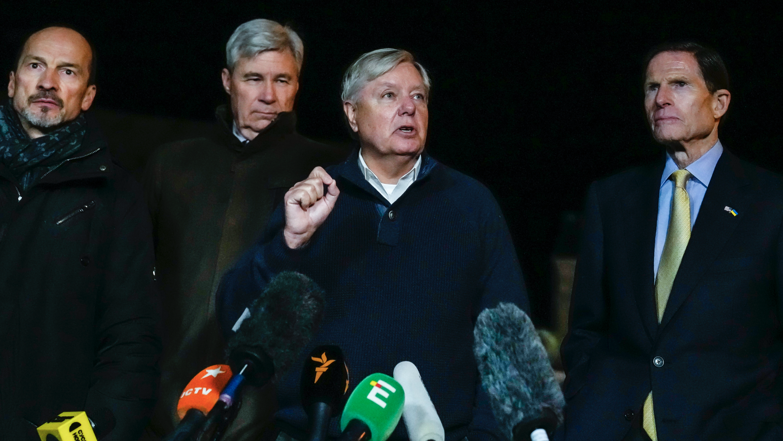 Lindsey Graham Warns Iran — “Hoping That Help Is on the Way” as Protester Death Toll Rises