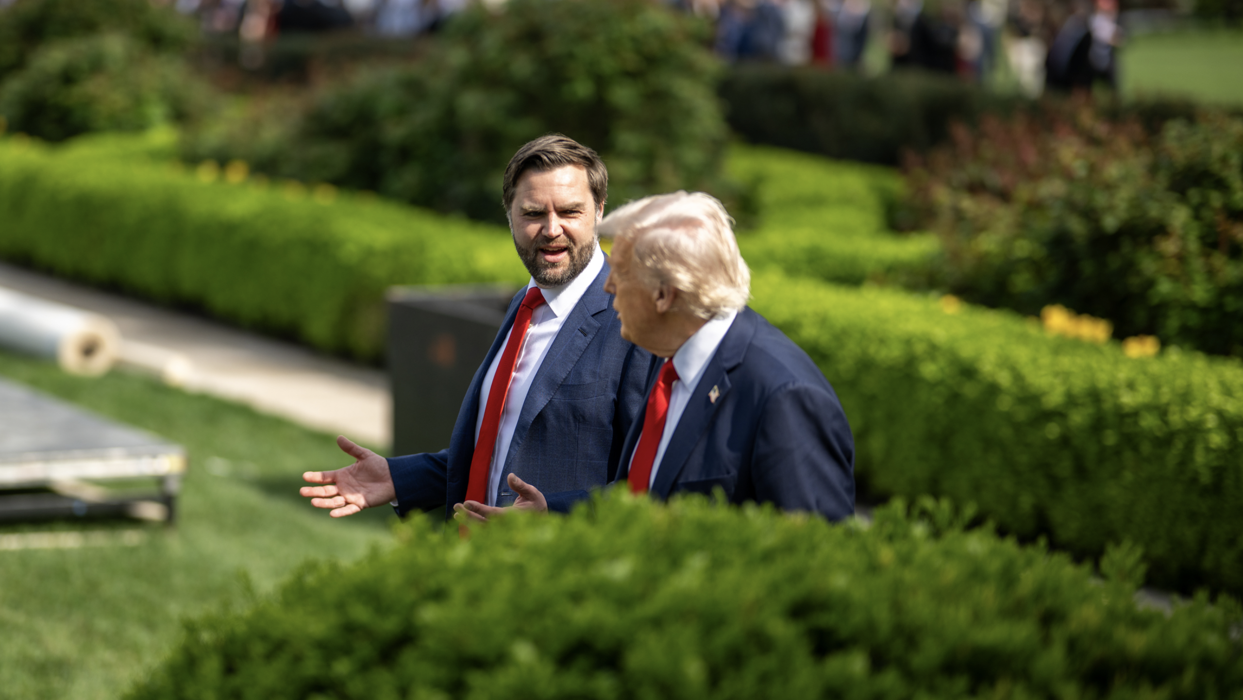 Vance Pushes Trump Toward New Round of Iran Nuclear Negotiations Before Weighing Strikes — WSJ Reports