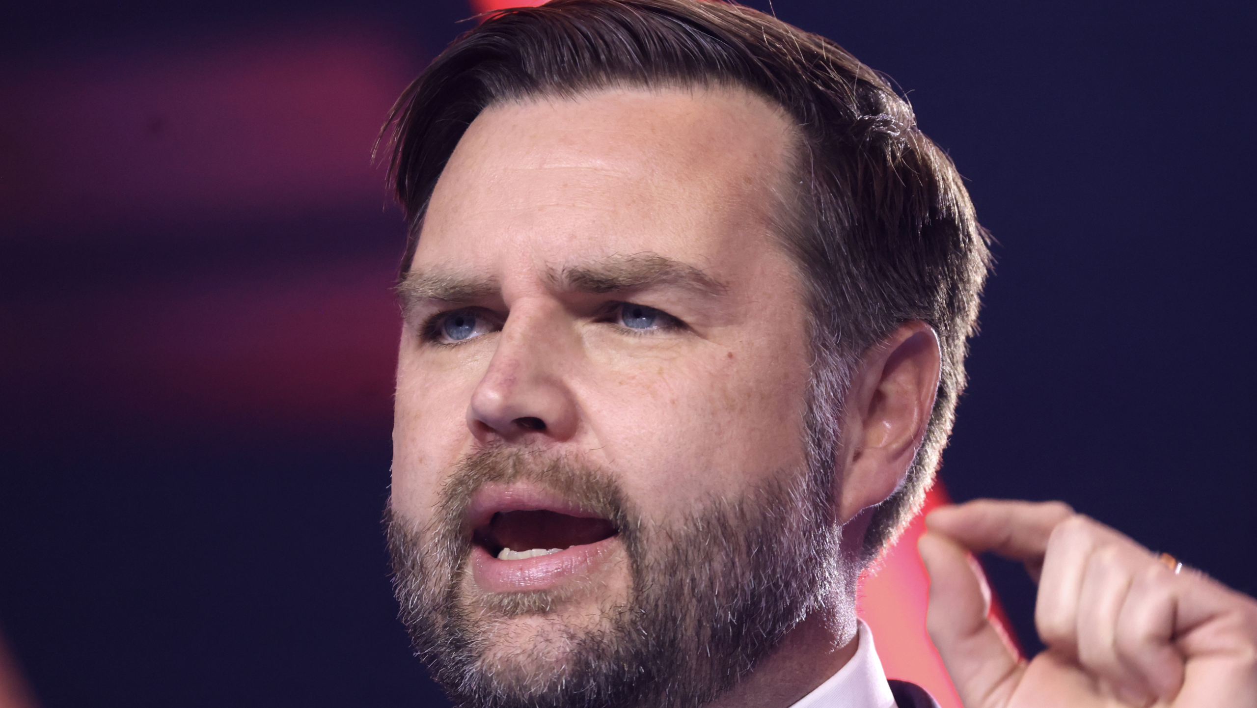 JD Vance, 'I Think Tim Walz Should Resign, I Almost Feel Bad for the Guy'
