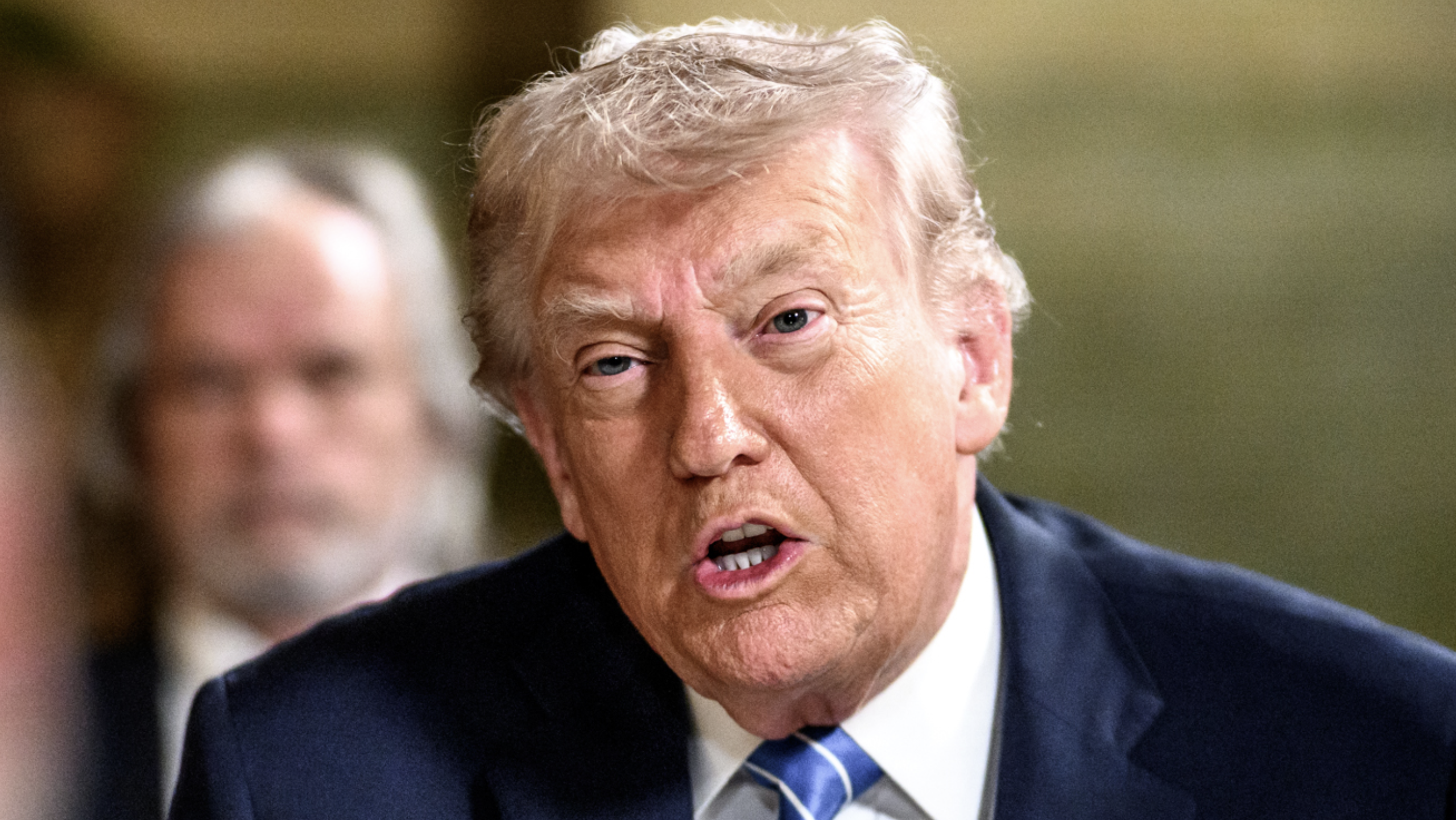 Trump Warns Colombia’s President to ‘Watch His Ass’ After Venezuela Strike